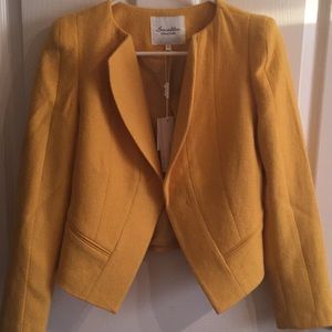 Mustard yellow cropped blazer coat